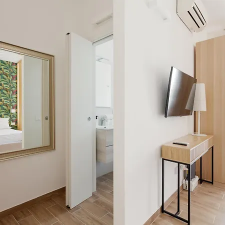 Forlanini M4 Modern Studio With Balcony Milan Exterior photo